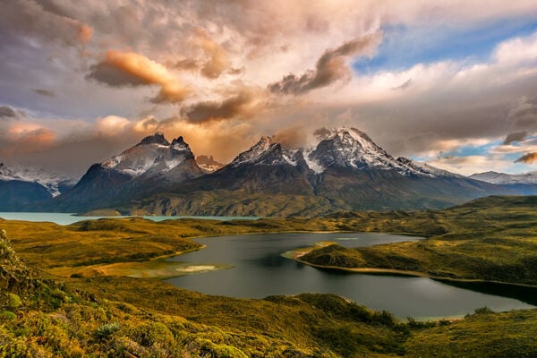 Dos postales argentinas en la selección internacional de viajes para 2027: la capital del tango y la Patagonia de los lagos