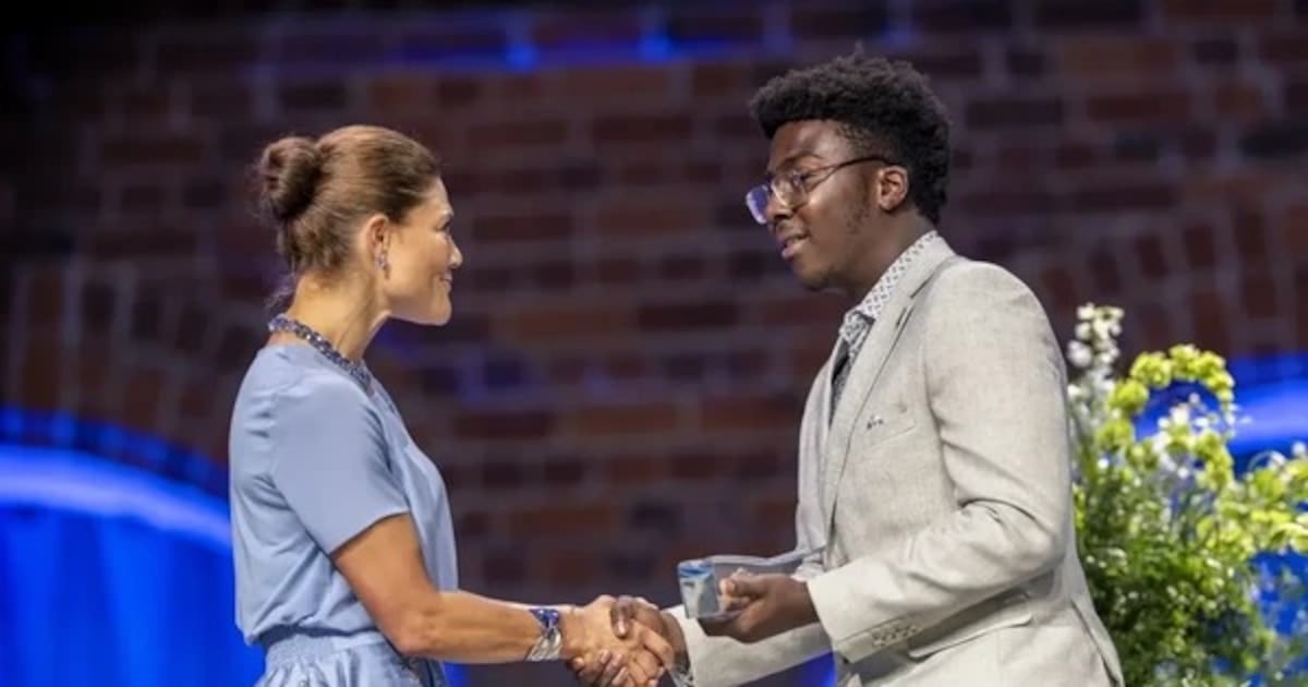 Un pibe de 17 años inventó un robot que junta plásticos con un líquido magnético y ganó un premio internacional