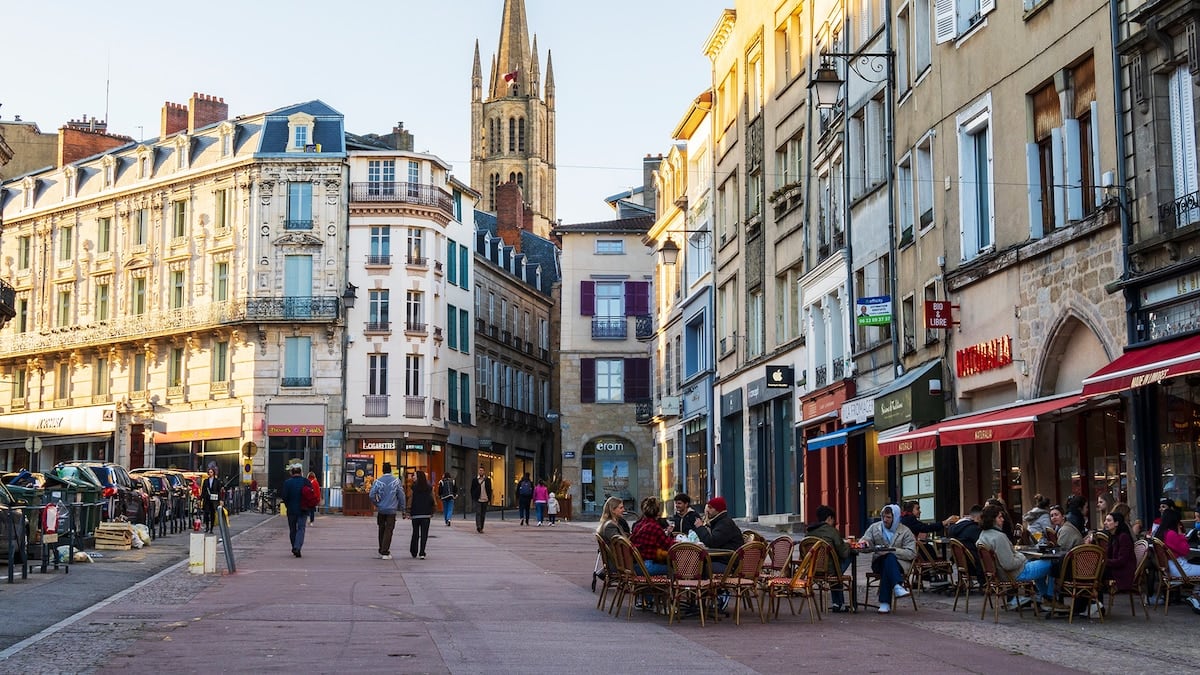 Limoges, la capital francesa del esmalte y la porcelana: un viaje a dos oficios con más de mil años de historia