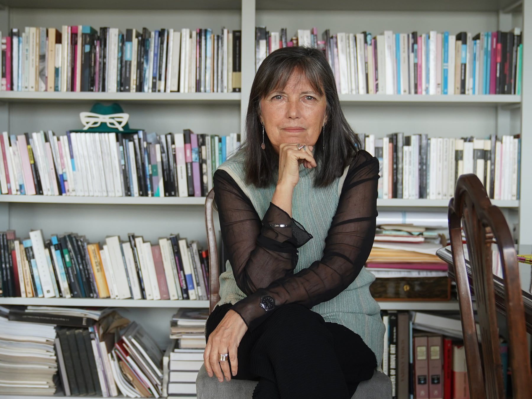 El canto invisible: Claudia Piñeiro rescata a las editoras invisibles y las hace volar junto a las aves