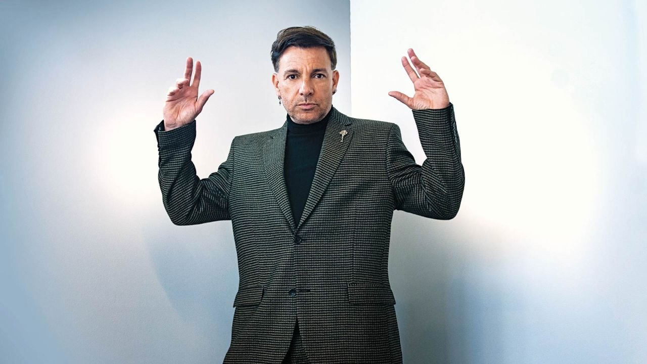 Martín Bossi deja la comodidad del imitador y se entrega a seis personajes que buscan el mismo amor