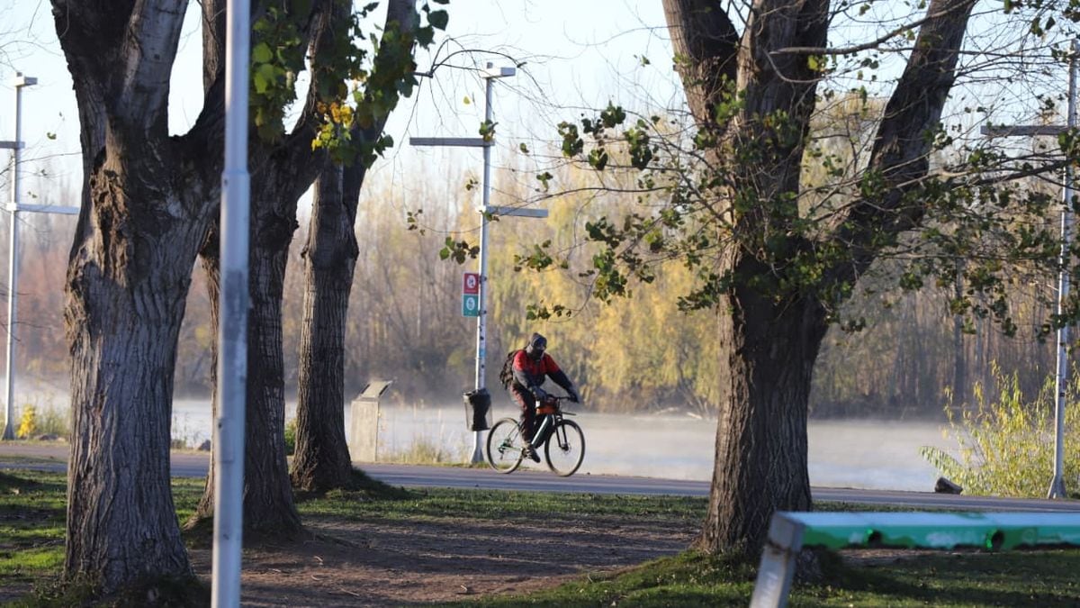 El finde arranca con la campera puesta en la capital neuquina