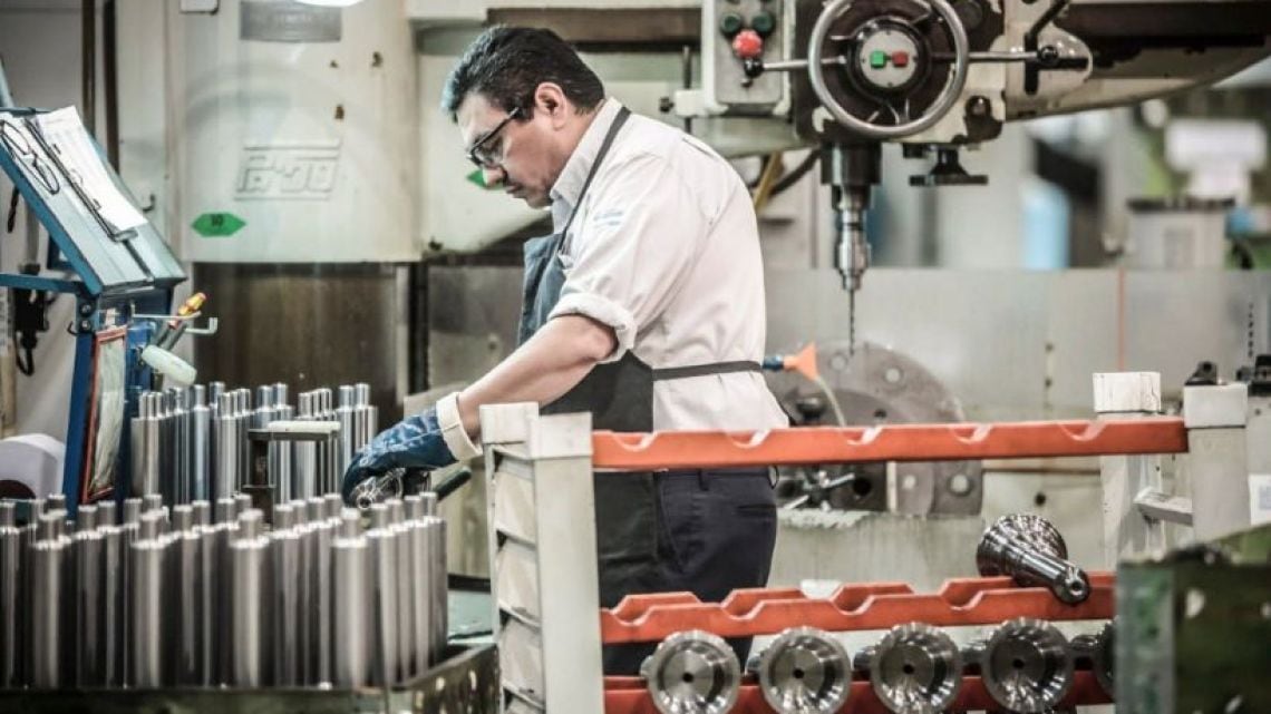 La industria acumula 66.262 puestos menos en dos años y la mitad de las provincias pierde más del 5% del empleo fabril