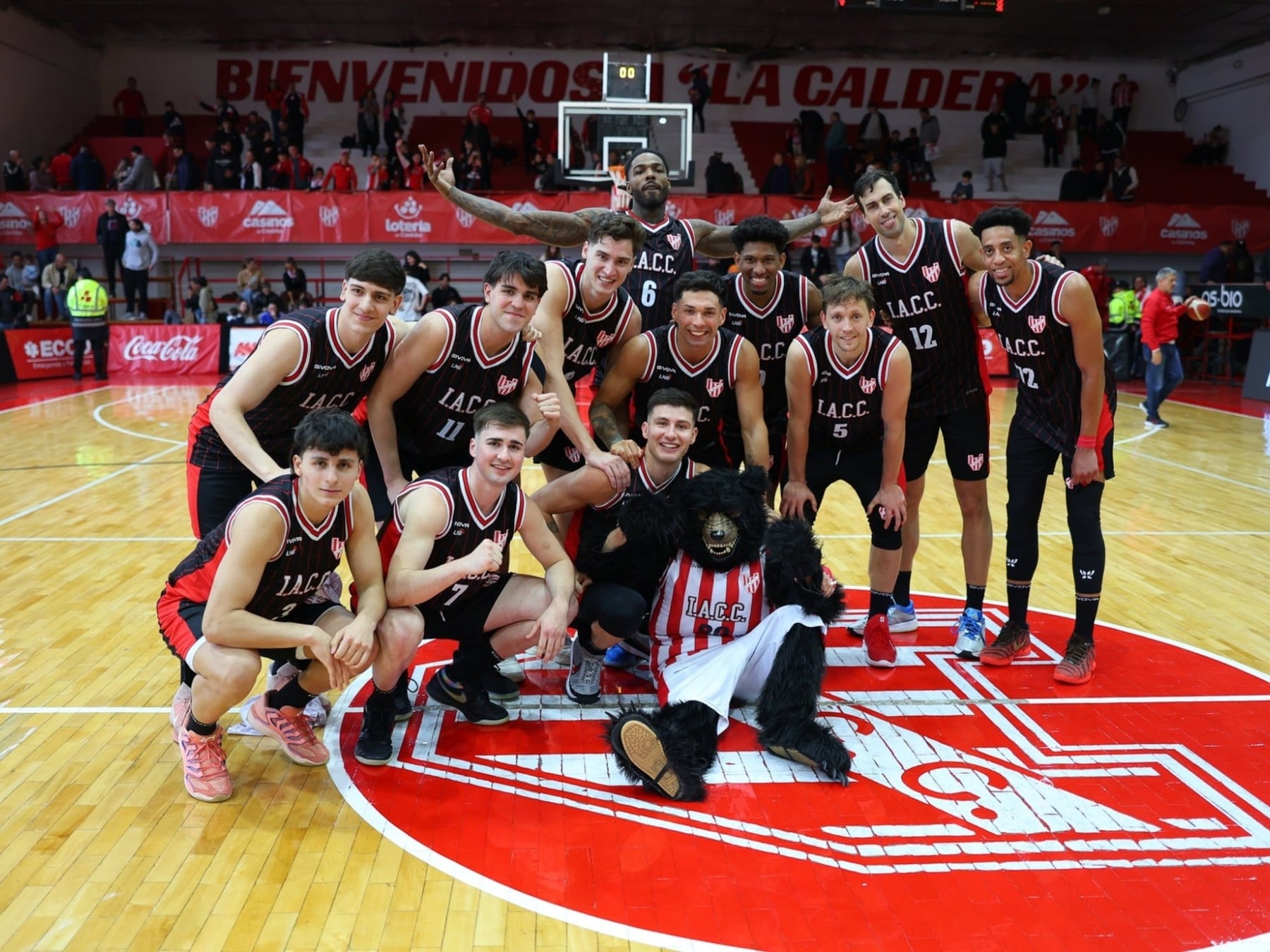 Instituto se aferró a su gente y derrotó a Ferro en un duelo que se estiró hasta el segundo suplementario