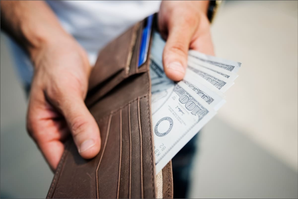 El dólar quedó casi a la par entre el oficial y el blue y la inflación porteña de septiembre volvió a acelerarse