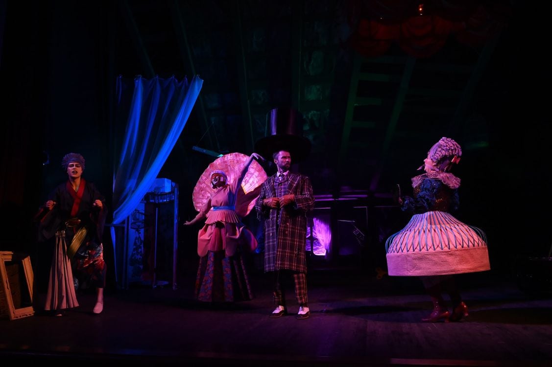 Peretti, el mes que se le vino encima: dos estrenos, una temporada teatral y un Shakespeare en carpeta