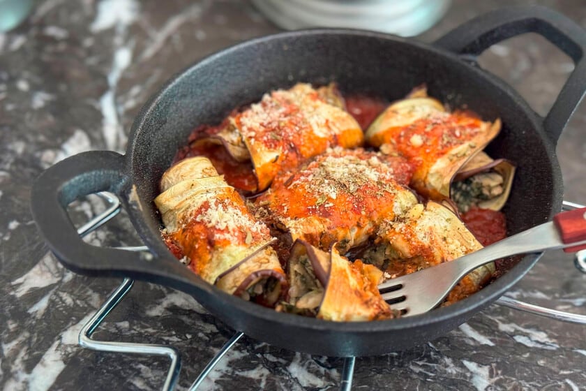 Berenjena en láminas, el envoltorio que volvió a la mesa hogareña: una receta adaptable, rápida y sin harinas