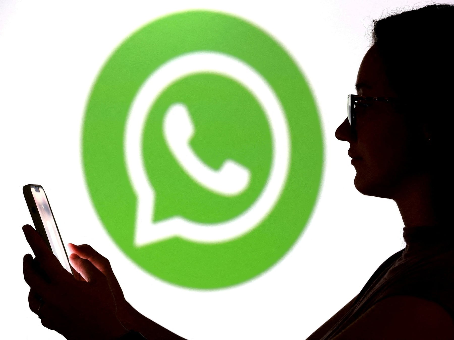 WhatsApp en varios equipos: cómo detectar y expulsar accesos no autorizados