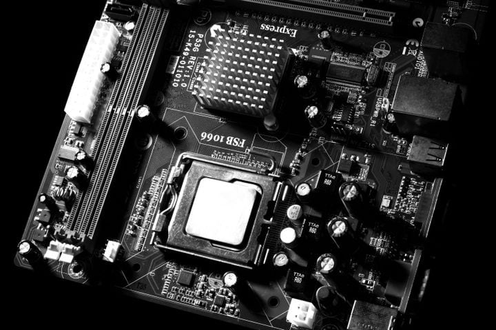 GIGABYTE lleva el anime al corazón de las placas para-PC