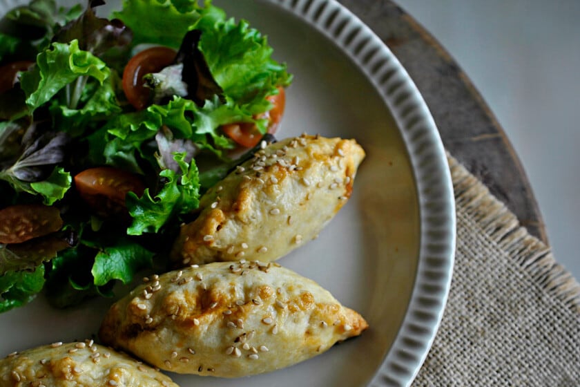 Empanadillas de ternera y champiñones: la clave está en una masa reposada y un relleno bienworked