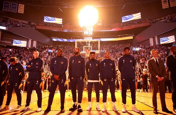 La respuesta de LeBron, el freno de Trump y una remontada de 29 puntos en Filadelfia